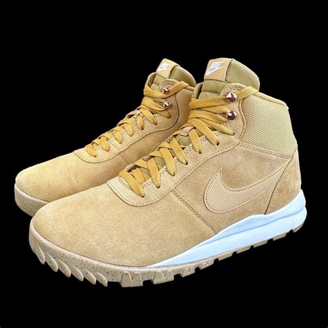 Nike Hoodland Suede Haystack Men's 